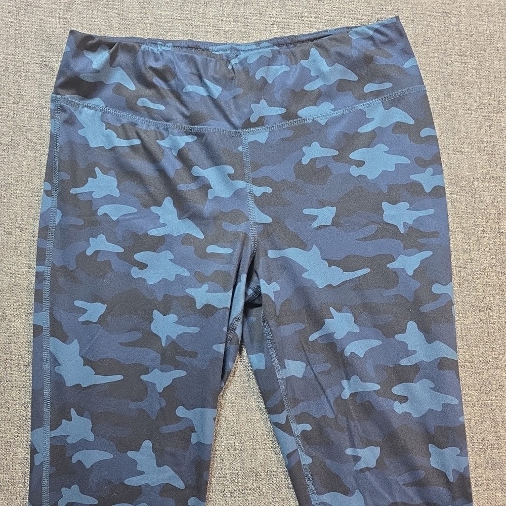 Crane Leggings Womens Medium Blue Camo Elastic Waist Logo Print